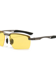 Outdoor Photochromic Polarized Sunglasses